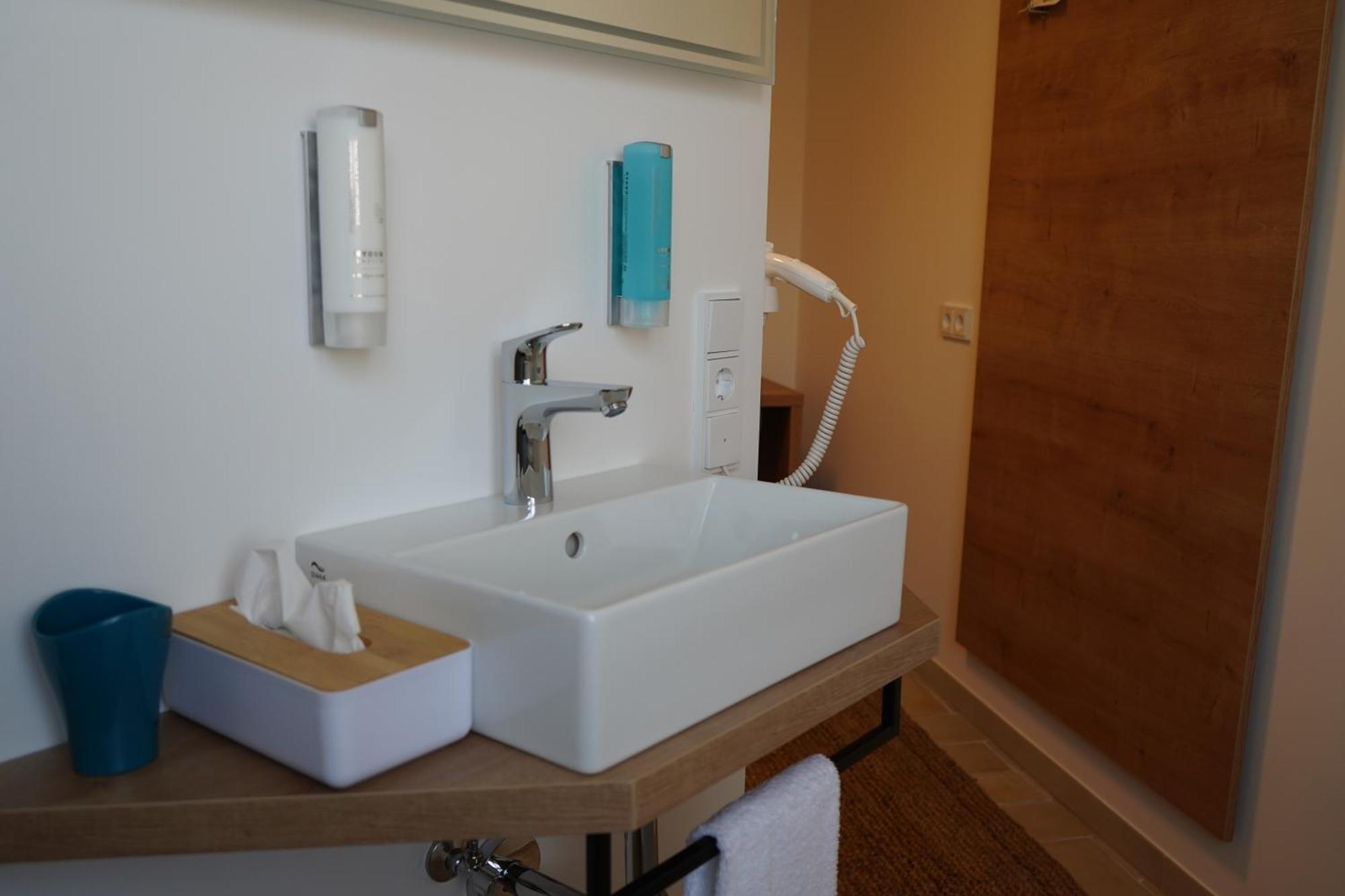 Eco Motel Wallersdorf Εξωτερικό φωτογραφία
