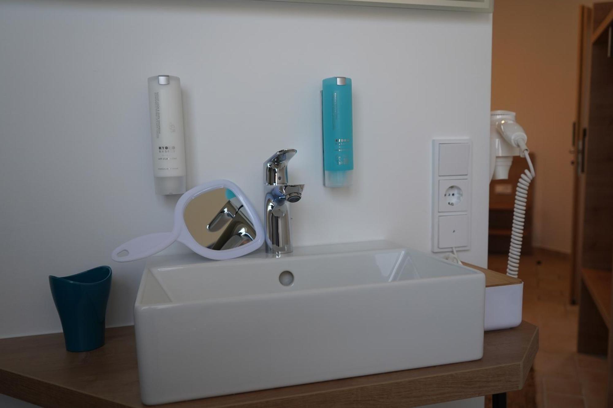 Eco Motel Wallersdorf Εξωτερικό φωτογραφία