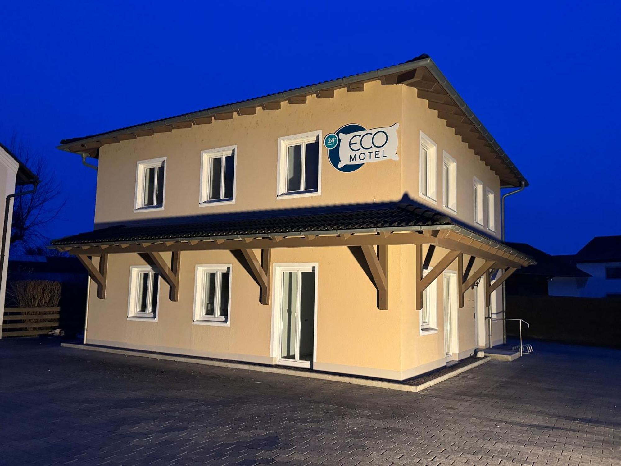Eco Motel Wallersdorf Εξωτερικό φωτογραφία